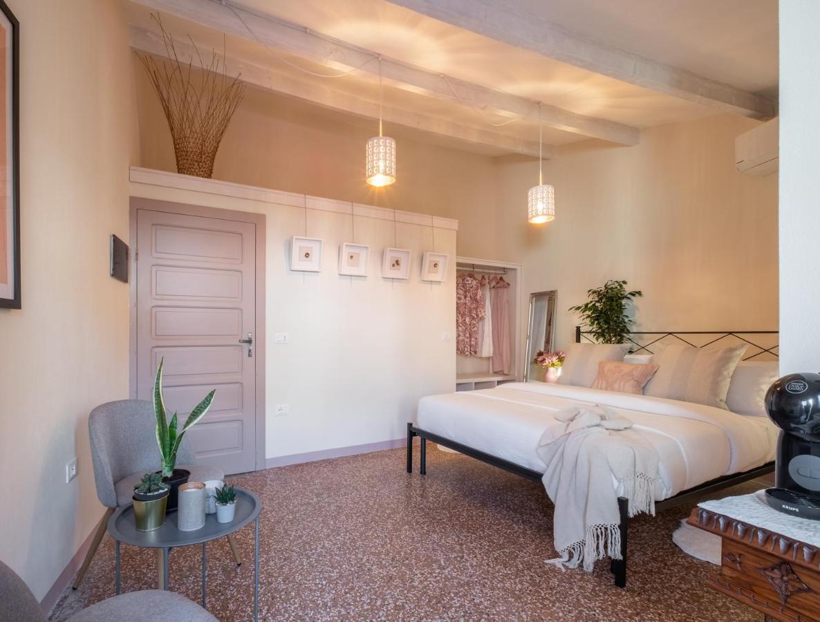 Dimora Sant'Ignazio Guest House Bosa Exteriör bild
